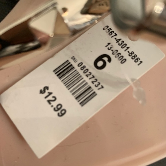 FLIP FLOPS - Picture 3 of 3